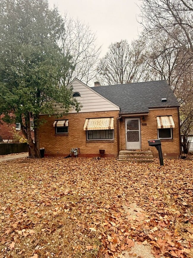 Building Photo - 414 N Johnston Ave