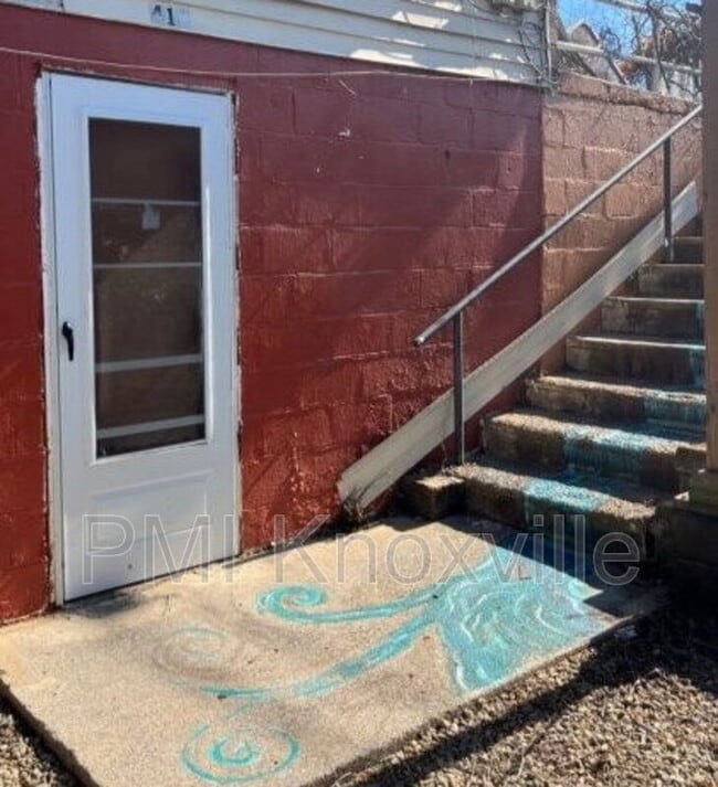 Photo - 417 Landau Dr