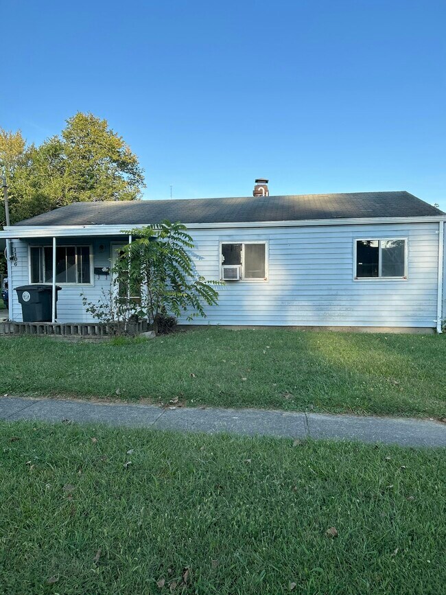 Building Photo - 1106 Rossiter Dr
