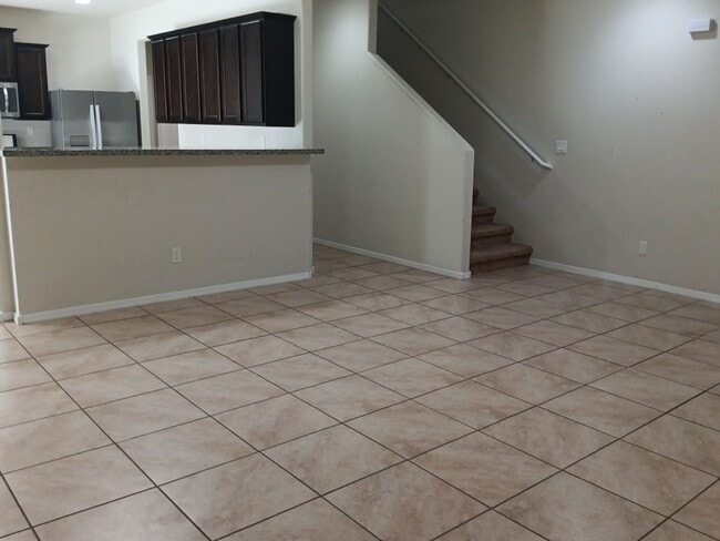 Photo - 4 Bedroom, 3 Bathroom! Lovely Home!
