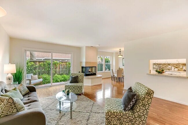 117 E Rincon Ave