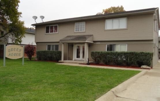 Green Acre Apartments - Green Acre Apartments