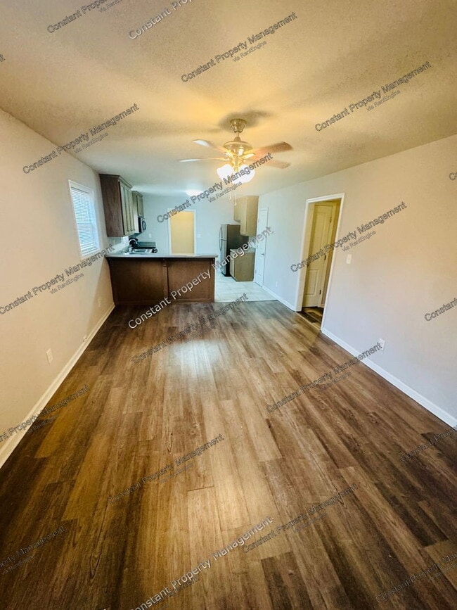 Photo - 165 Garrison Rd