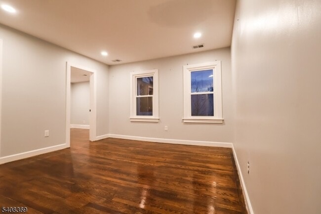 Photo - 655 E Passaic Ave Unit 2