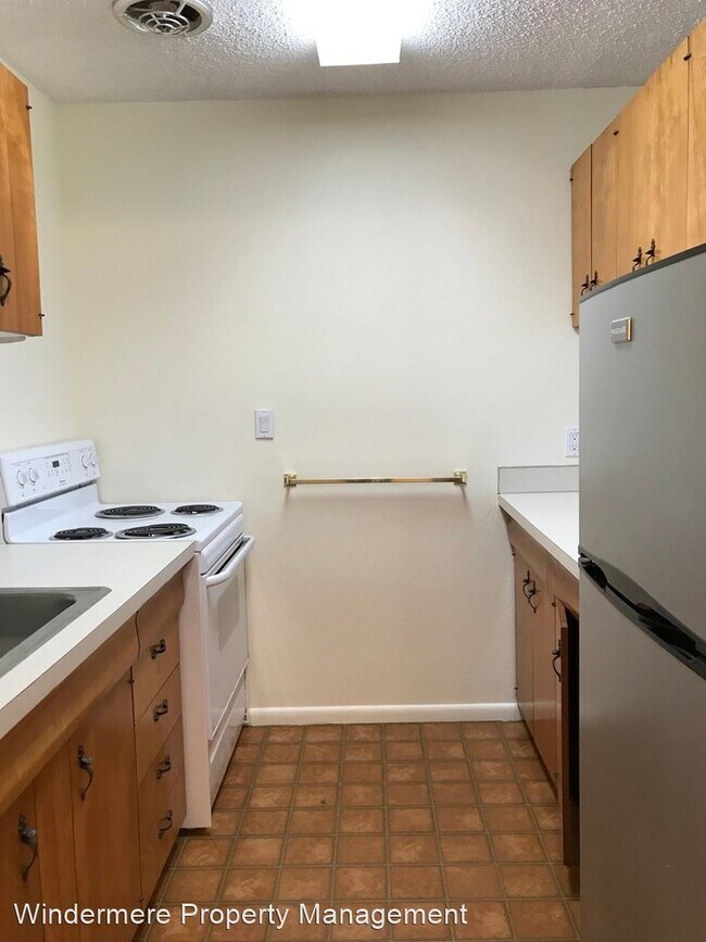 Photo - 1 br, 1 bath House - 819 High St. #313