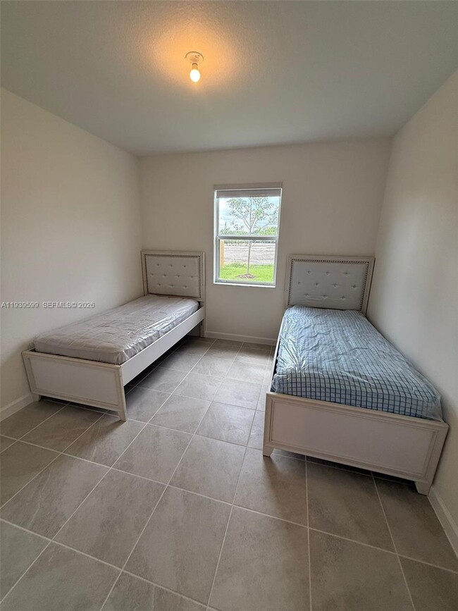 Photo - 2832 SE 23rd Ave