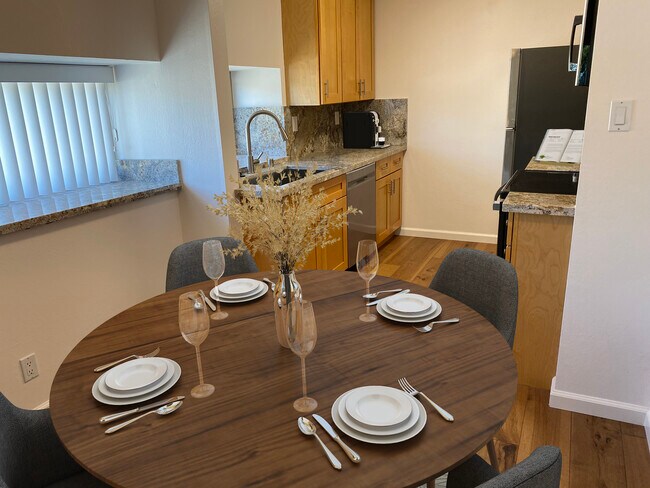 Photo - 645 Rollins Rd Unit 3