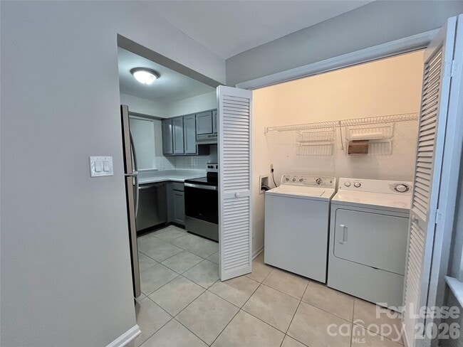 Photo - 2901 Iron Gate Ln