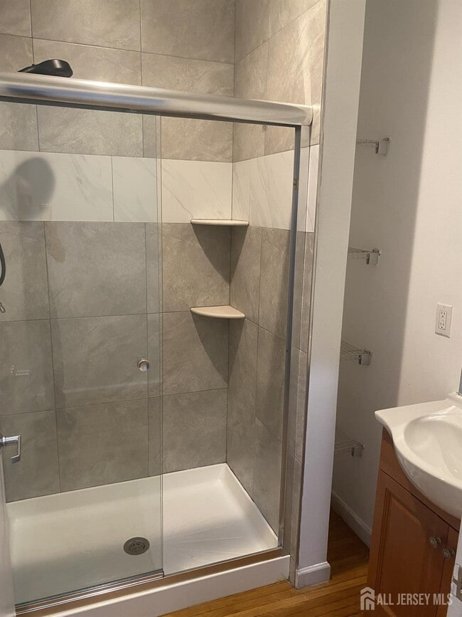 Photo - 378 George St Unit 201
