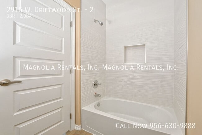 2915 W Driftwood St Unidad 2