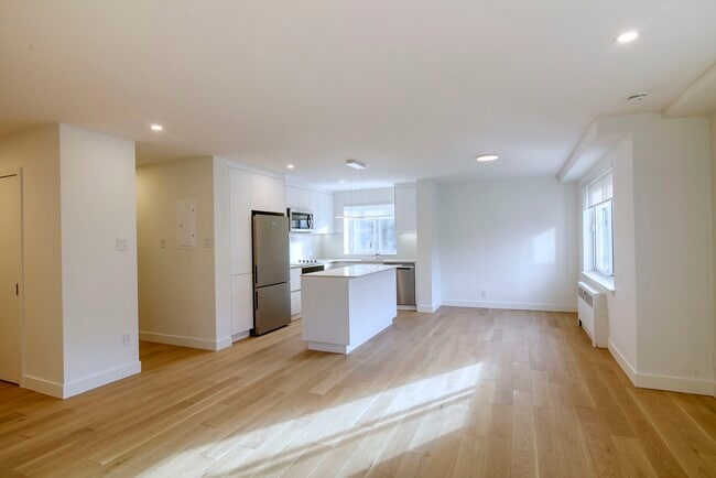 Photo - 4555 Av. Bonavista Unit 402