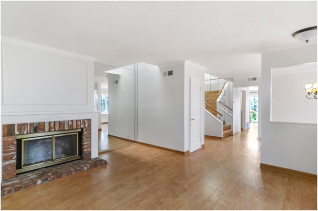 Photo - Beautiful Woodbridge Home!