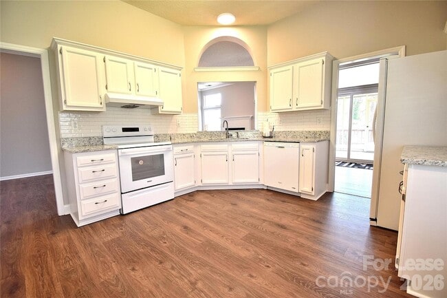 Photo - 9530 Errington Ln