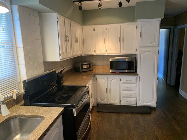 Photo - 5310 S Archer Ave