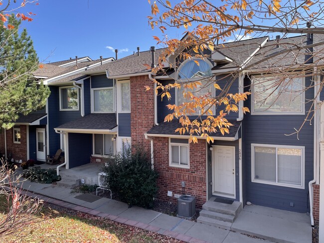 Building Photo - 2436 W 82nd Pl Unit F