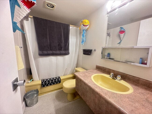 Photo - 1500 Dogwood St