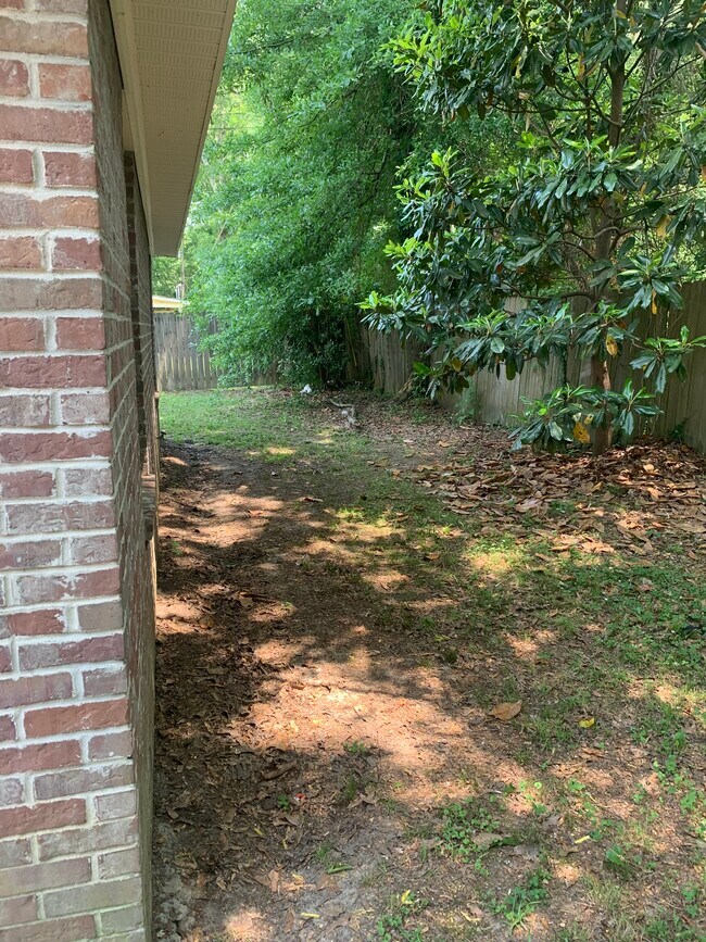 Photo - 216 E Church St Unidad 8