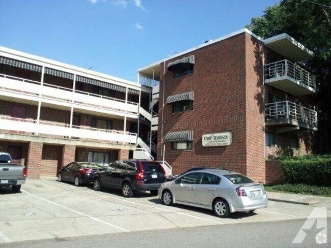 Building Photo - AVAILABLE NOW!! 2 Bedrooms and 1 bath.  $2... Rental