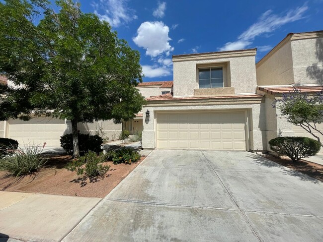 Desert shores!!! BEAUTIFUL 2BD/2.5 BA, 2... - Desert shores!!!   BEAUTIFUL 2BD/2.5 BA, 2... Casa