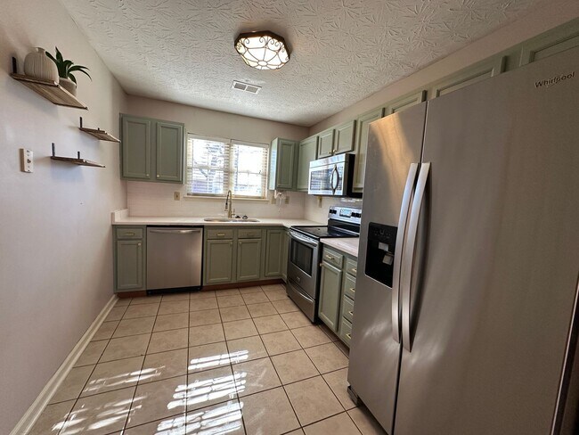 Photo - **COMING SOON!** Charming 3-BR, 2 Bath Home in South Lexington! Attached Garage, W/D