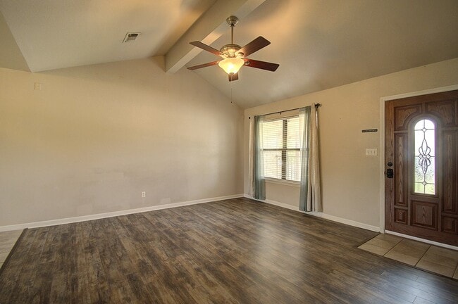 Photo - 117 Dover Dr