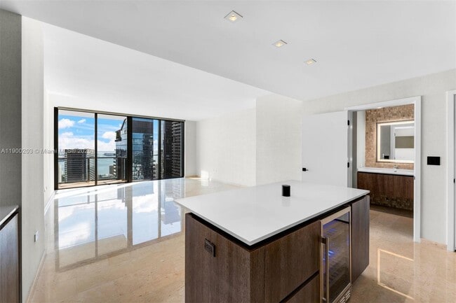 Photo - 88 SW 7th St Unit 3907