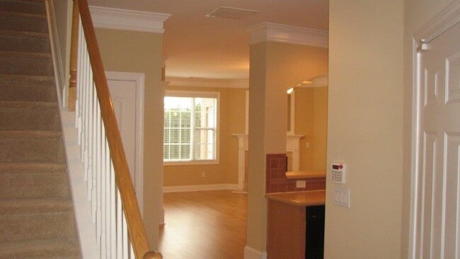 Photo - 2658 Gadsen Walk NW