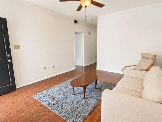 Photo - 2801 Rio Grande St Unit 203