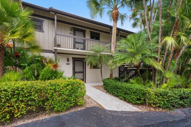 Building Photo - 13334 Polo Club Rd Unit 211