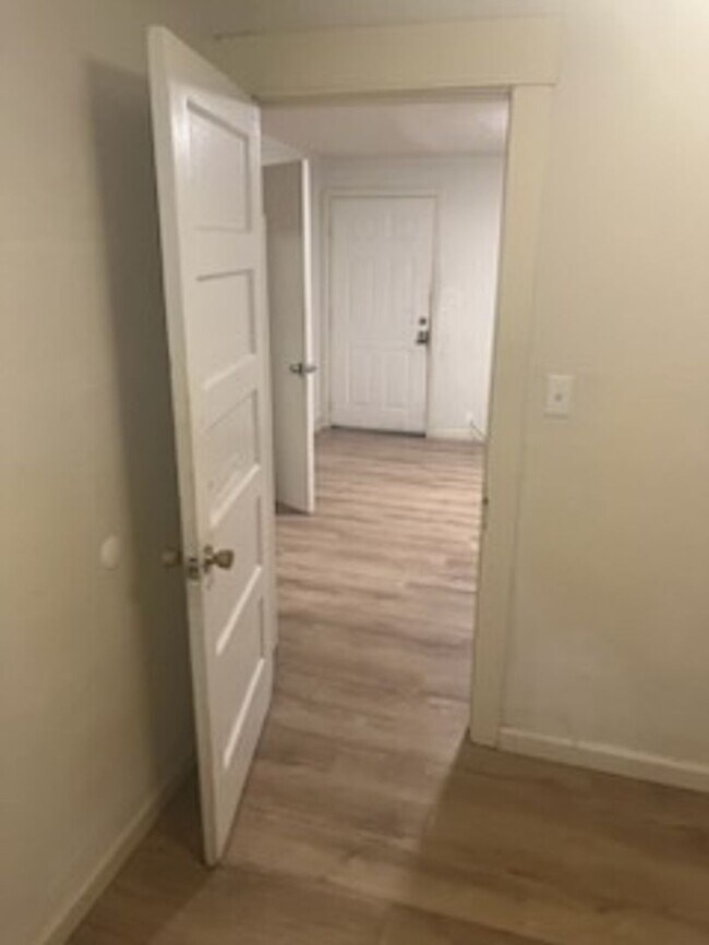 Photo - OL811/8171/2-Holmes, Kelsey Unit 811 1/2