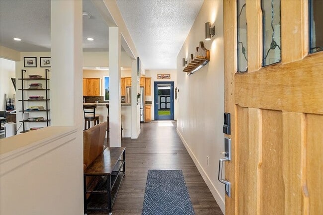 Photo - 1622 NW Rimrock Dr