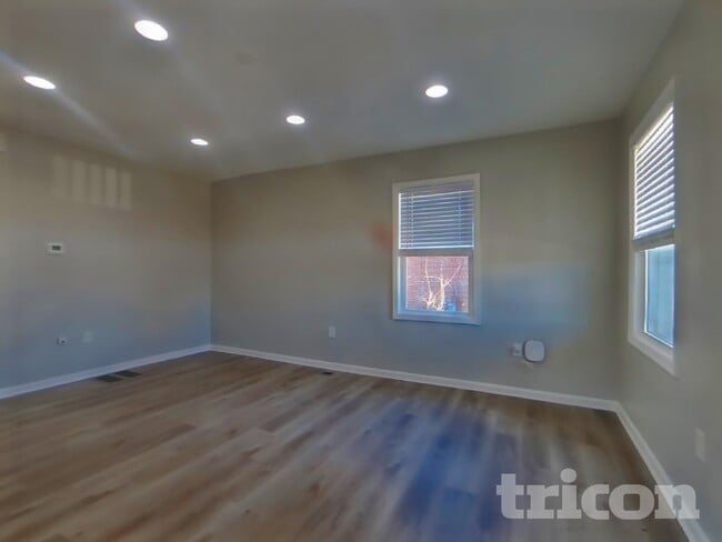 Photo - 4217 Vine St