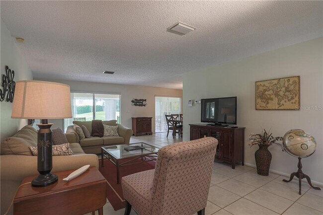 Photo - 6986 W Country Club Dr N