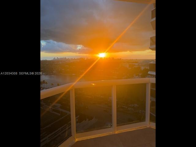 Photo - 4779 Collins Ave Unidad 1804