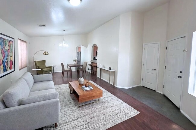 Photo - 2030 W Carson Rd