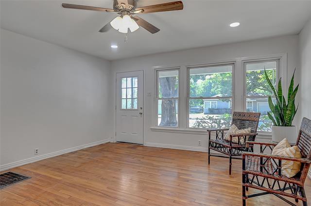 Photo - 411 W Taylor St