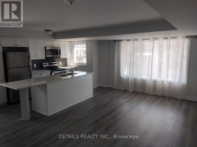 Photo - 800 Kiniw Private