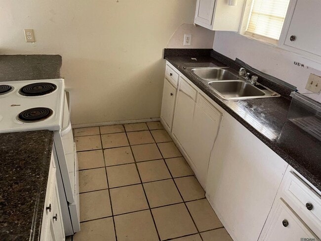 Photo - 6879 Cezanne Ave Unit A
