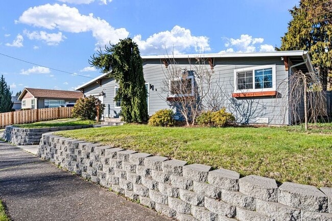 Photo - 2577 Elysium Ave