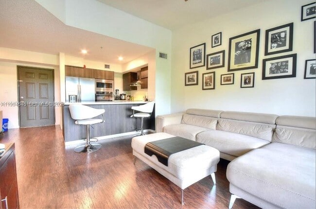 Building Photo - 4440 NW 107th Ave Unit 306-7