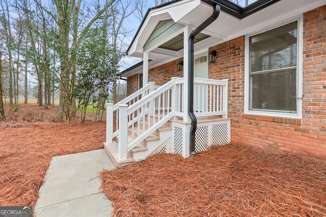 Photo - 335 Harris Rd