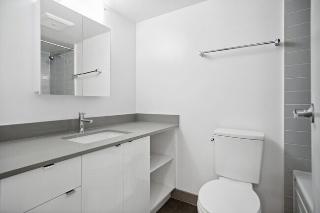 Photo - Marquis Unit 00908