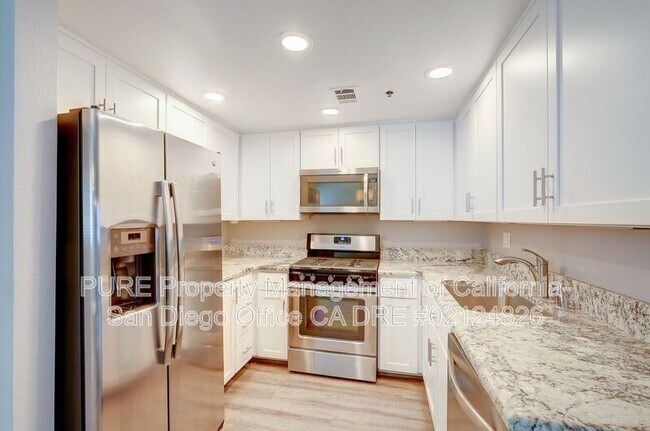 Photo - 3666 Third Ave