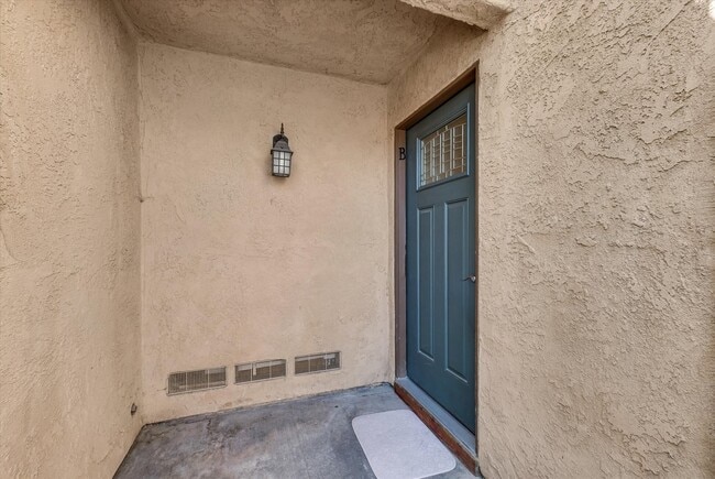 10472 Chapman Ave Unidad B