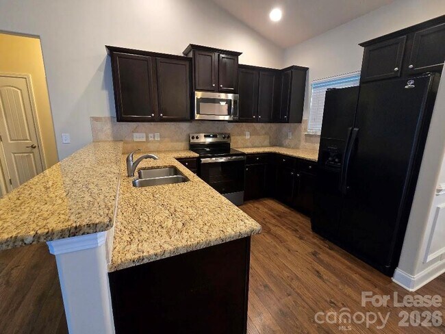 Photo - 7231 Kenyon Dr