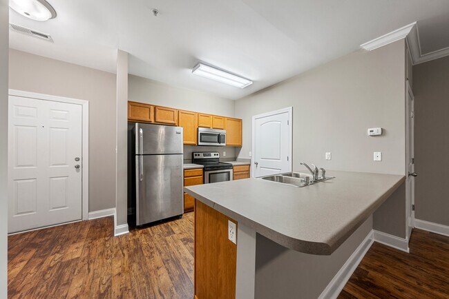 Mount Victor Olde Towne Luxury Apartments