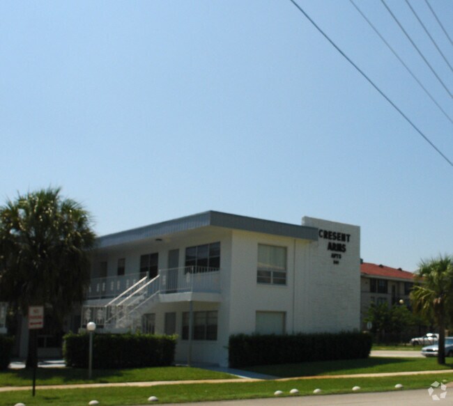 Crescent Arms Apartments