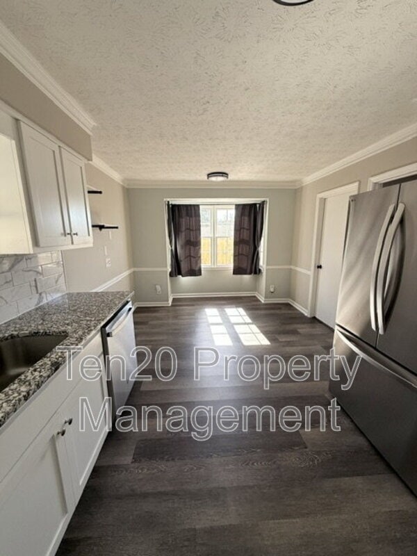Photo - 7332 Kirkwood Dr