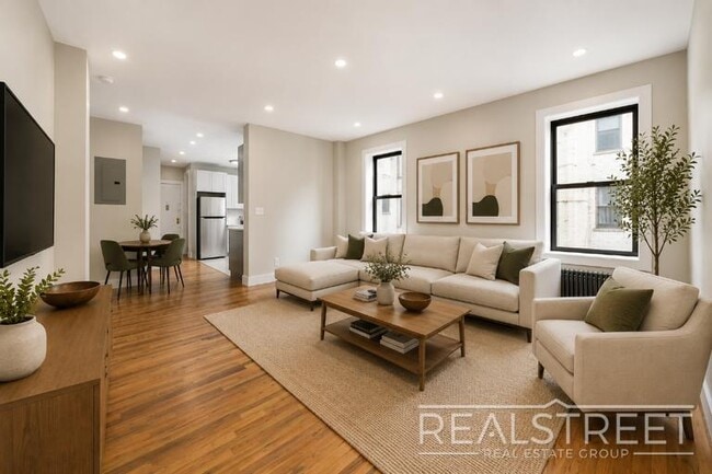 Building Photo - Prosepct Heights Brand new 3 Bedroom 2 Bathroom with in unit WD!