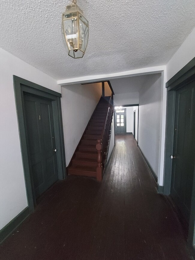 Photo - 3805 Lamar St